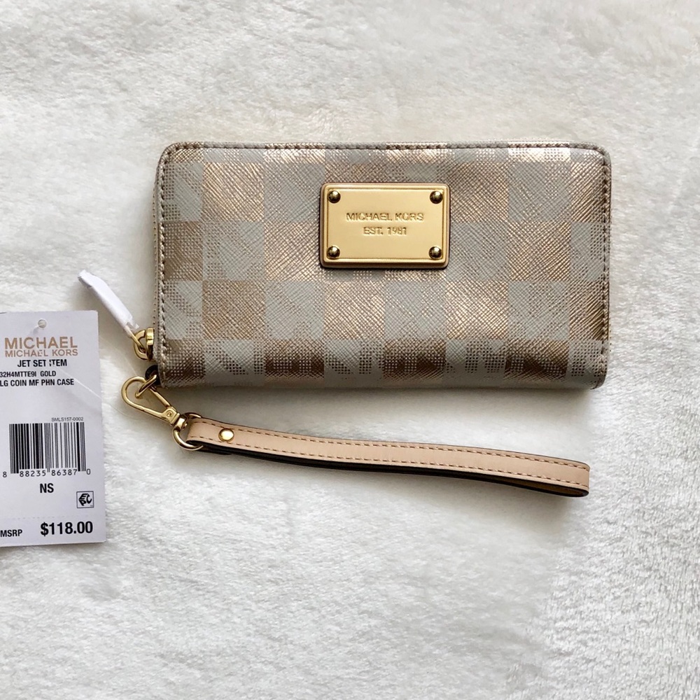 ❌SOLD❌ NWT Michael Kors Jet Set Wallet